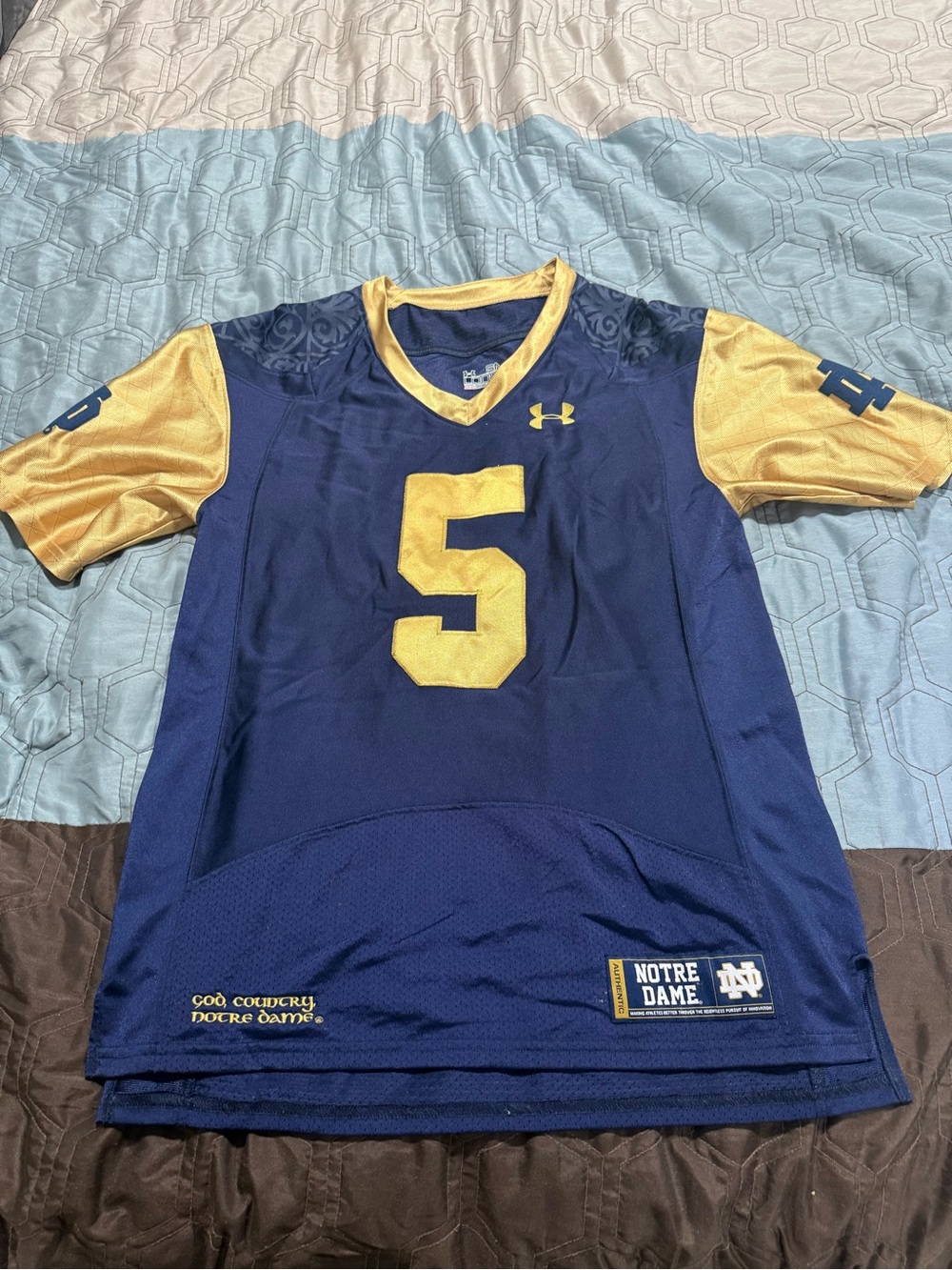 Under Armour #5 Notre Dame Fighting Irish football jersey size S blue NCAA men